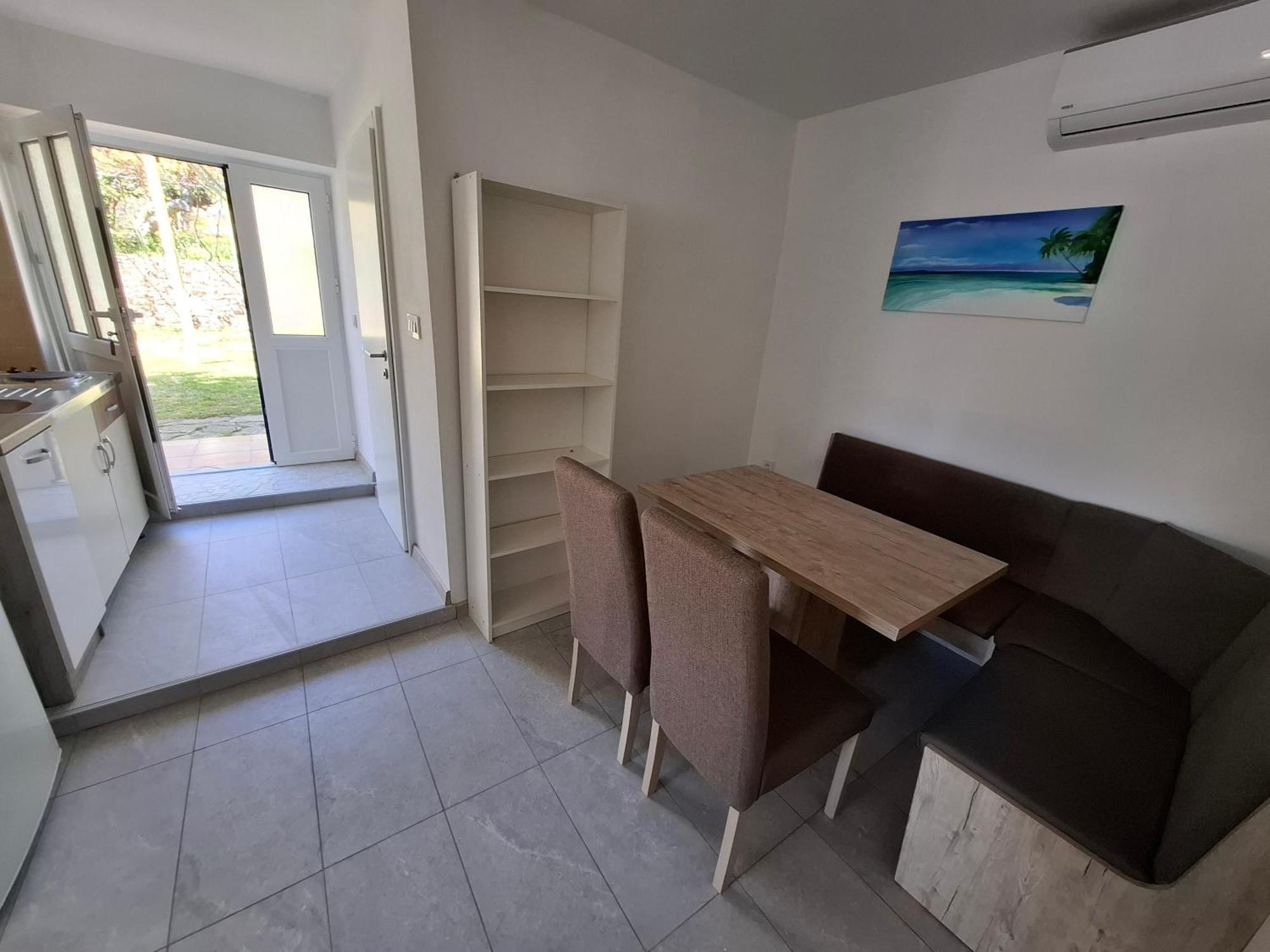 & Mila Apartman Banjol