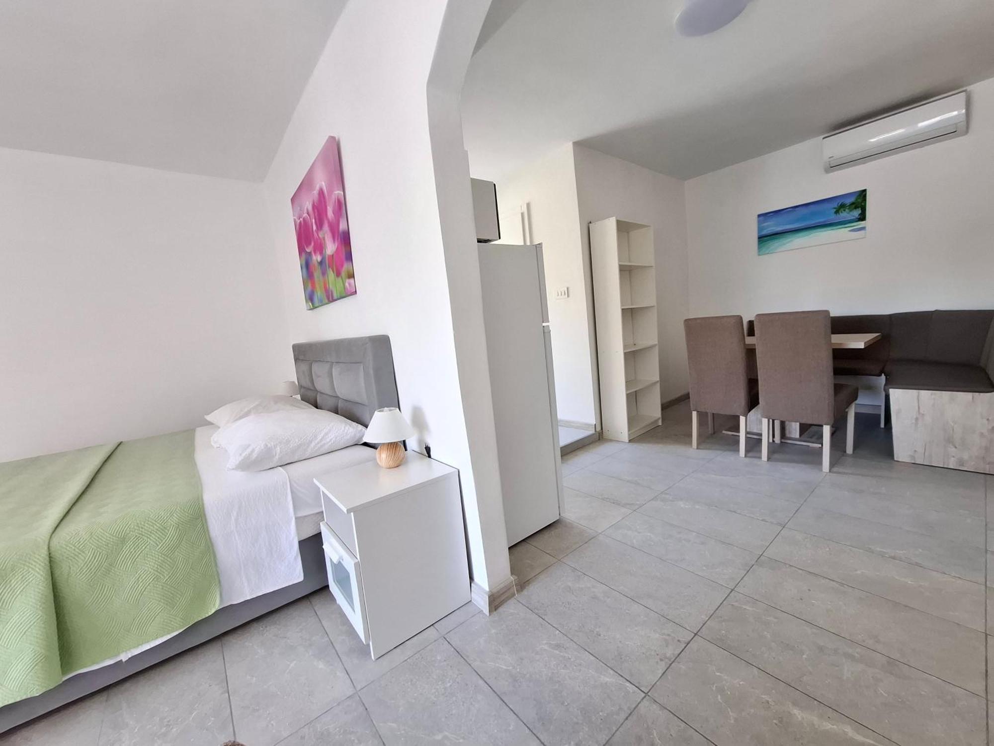 Apartments&rooms Mila Appartement