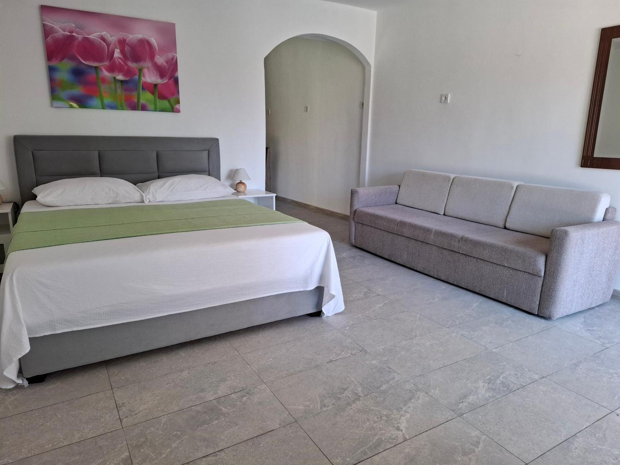 & Mila Apartman Banjol